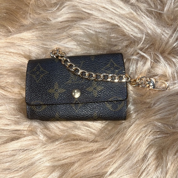 Authentic❤️Louis Vuitton Monogram Key Case - Picture 3 of 16